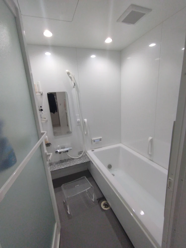 一条工務店ハグミーファムのバスルームはラシックシリーズになります。それでもいくつかの選択肢があるのでそれを紹介します。